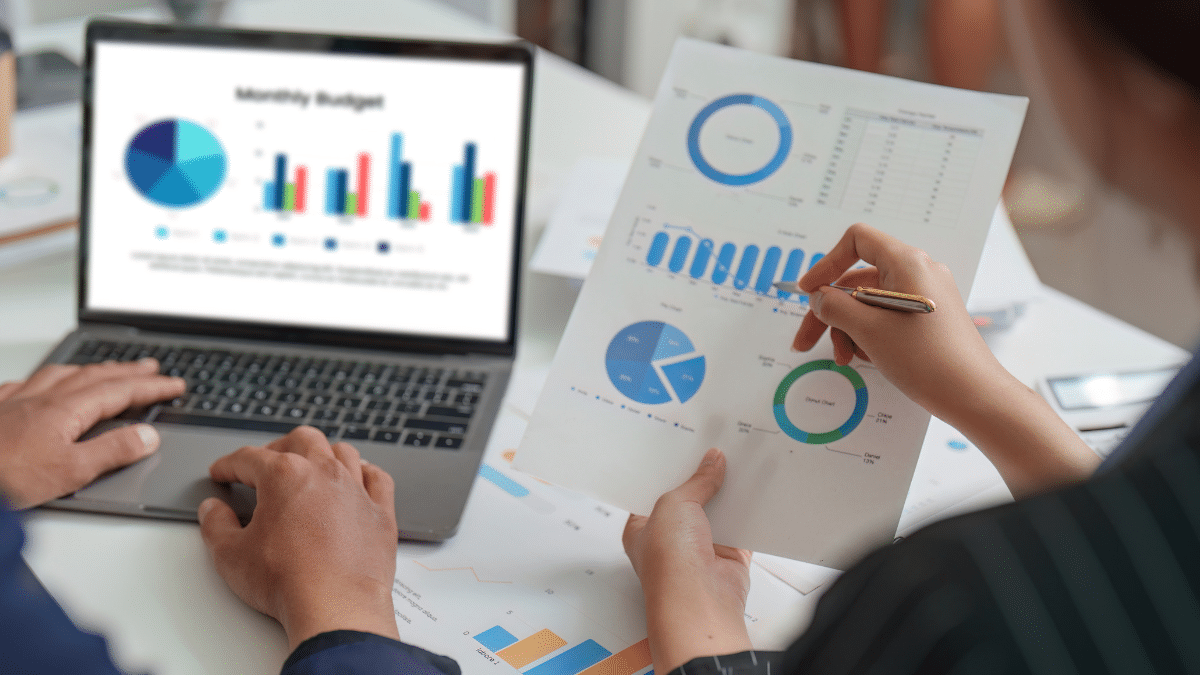 Der monatliche Daten-Wahnsinn vor dem Business Review